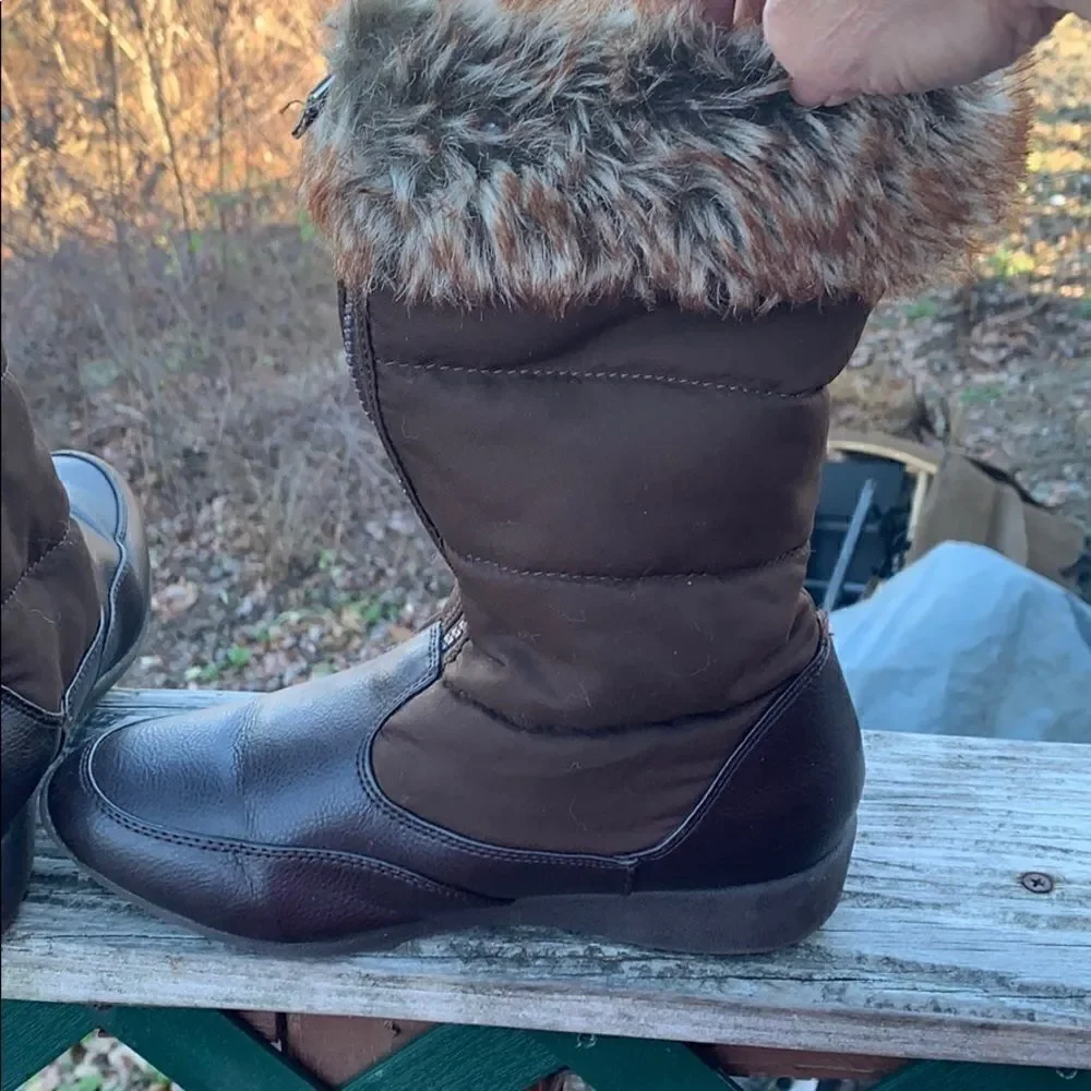 Lands end Faux Lined Winter boots Sz 5Y